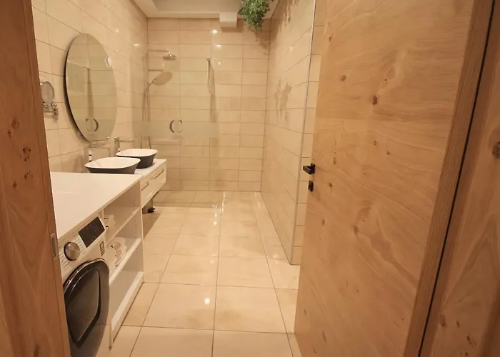 Cirus מלון דירות קוצ'בייה